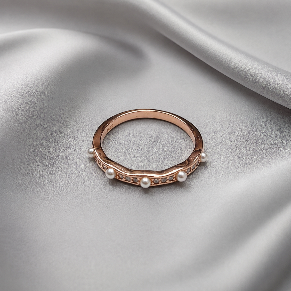 silver pearl band ring