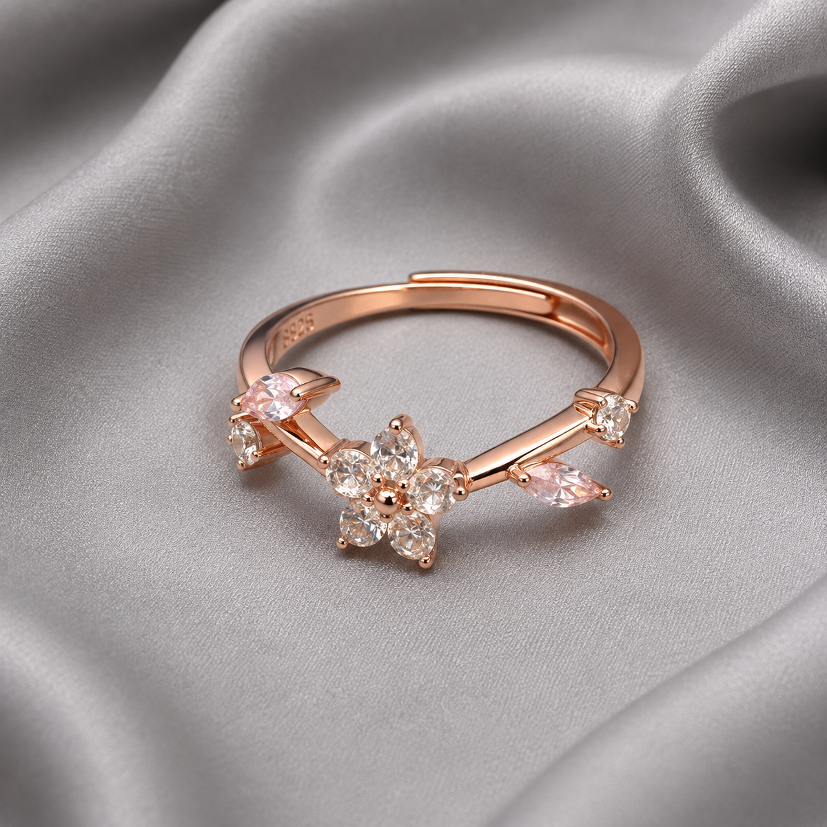 925 ring with floral detail
