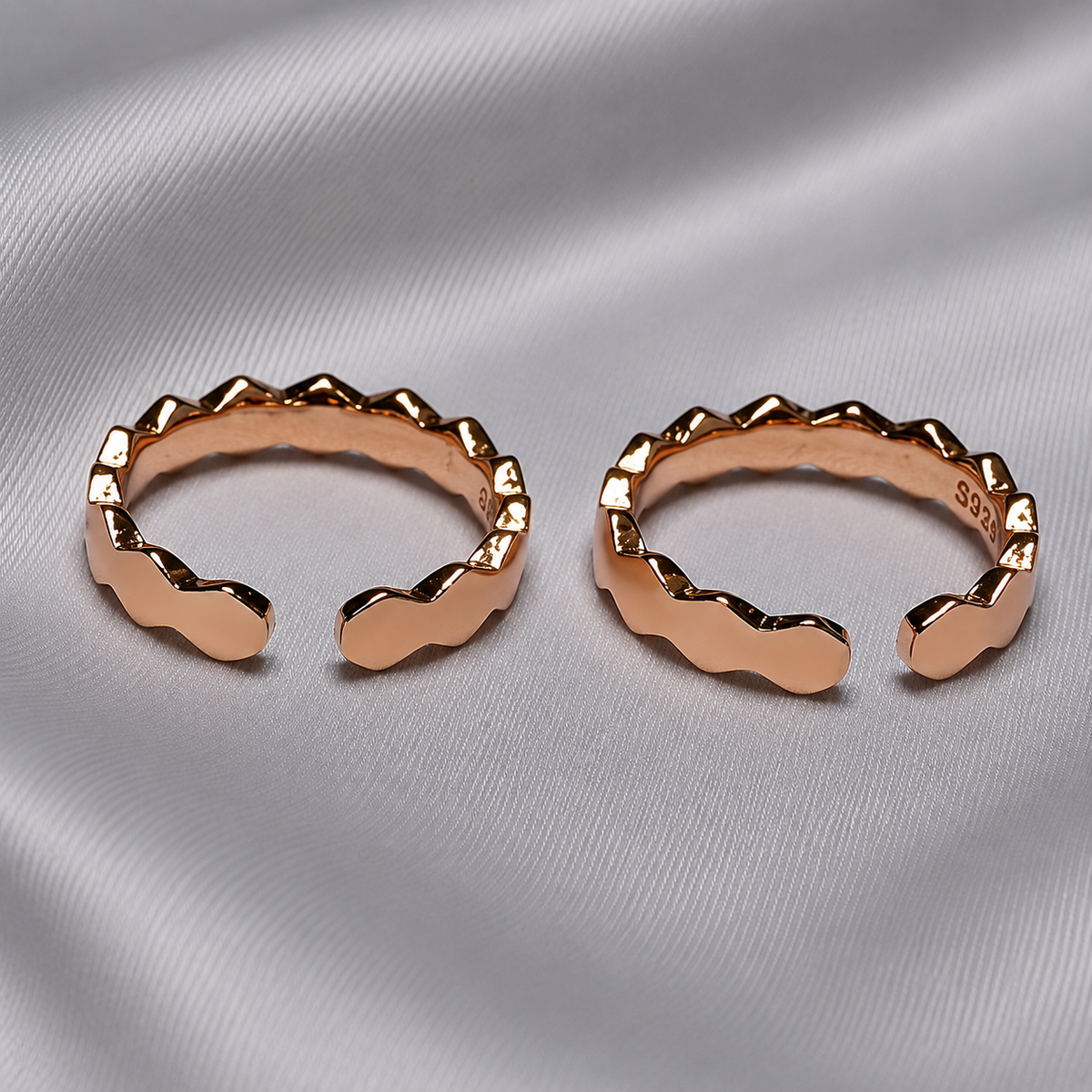 women's toe jewellery