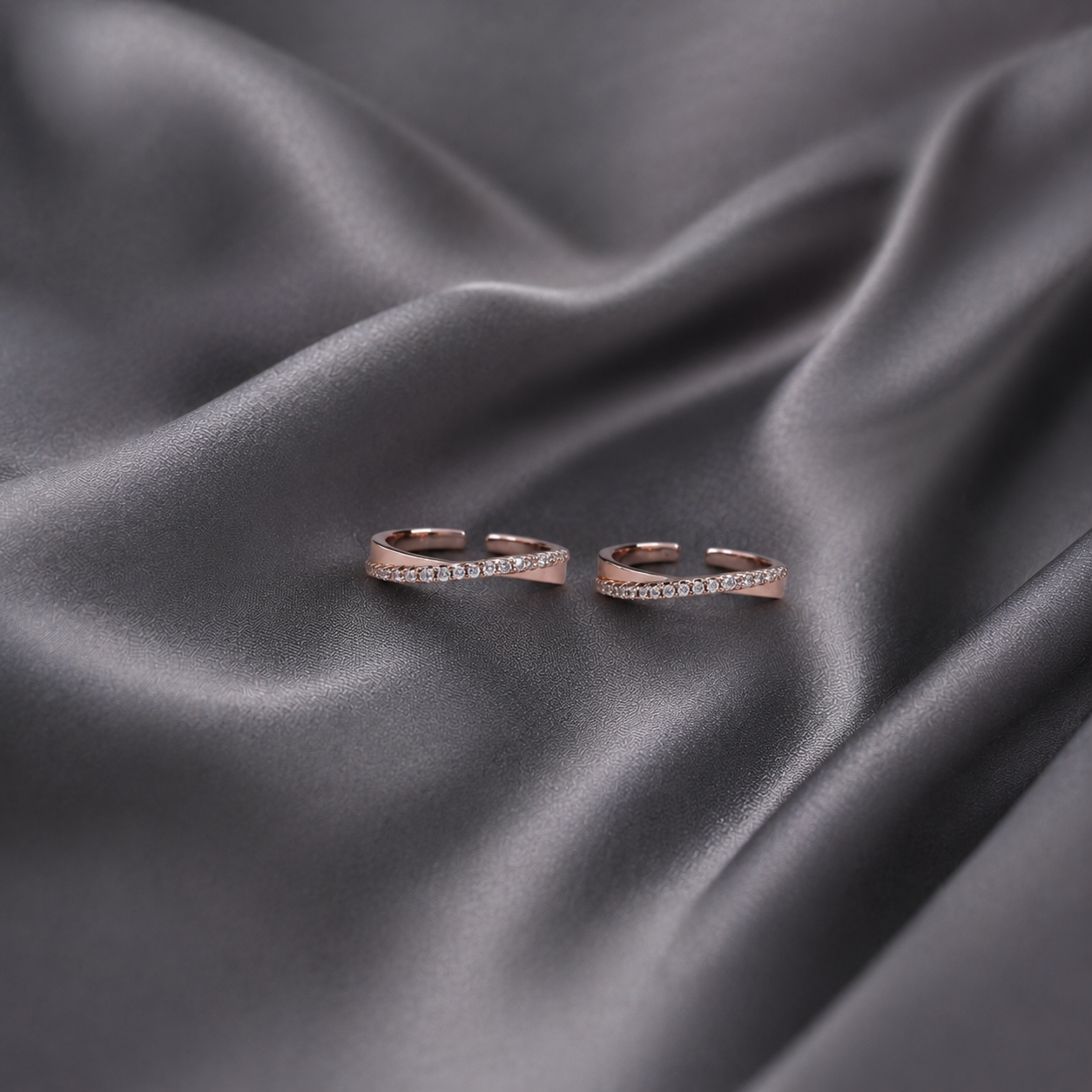 elegant v curve adjustable band
