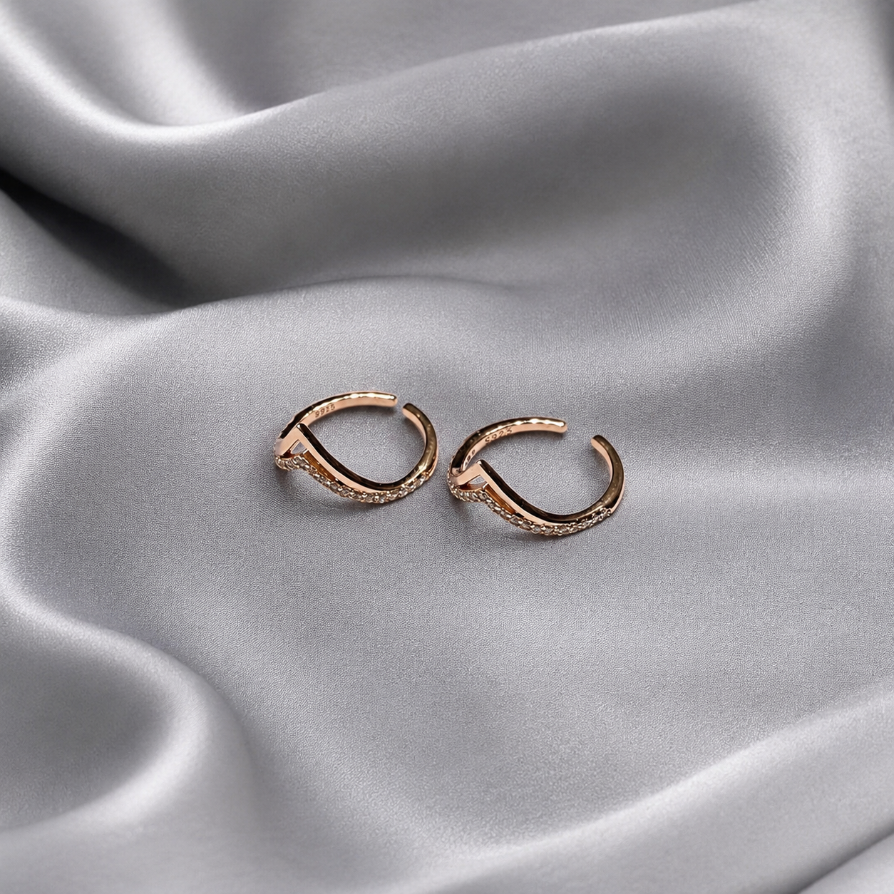 adjustable stone toe ring
