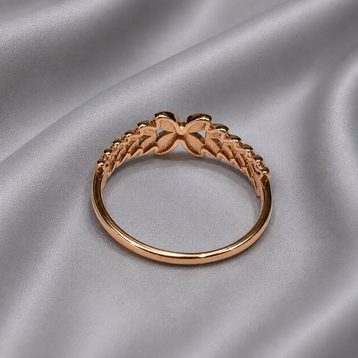 rose-gold-ring-detail