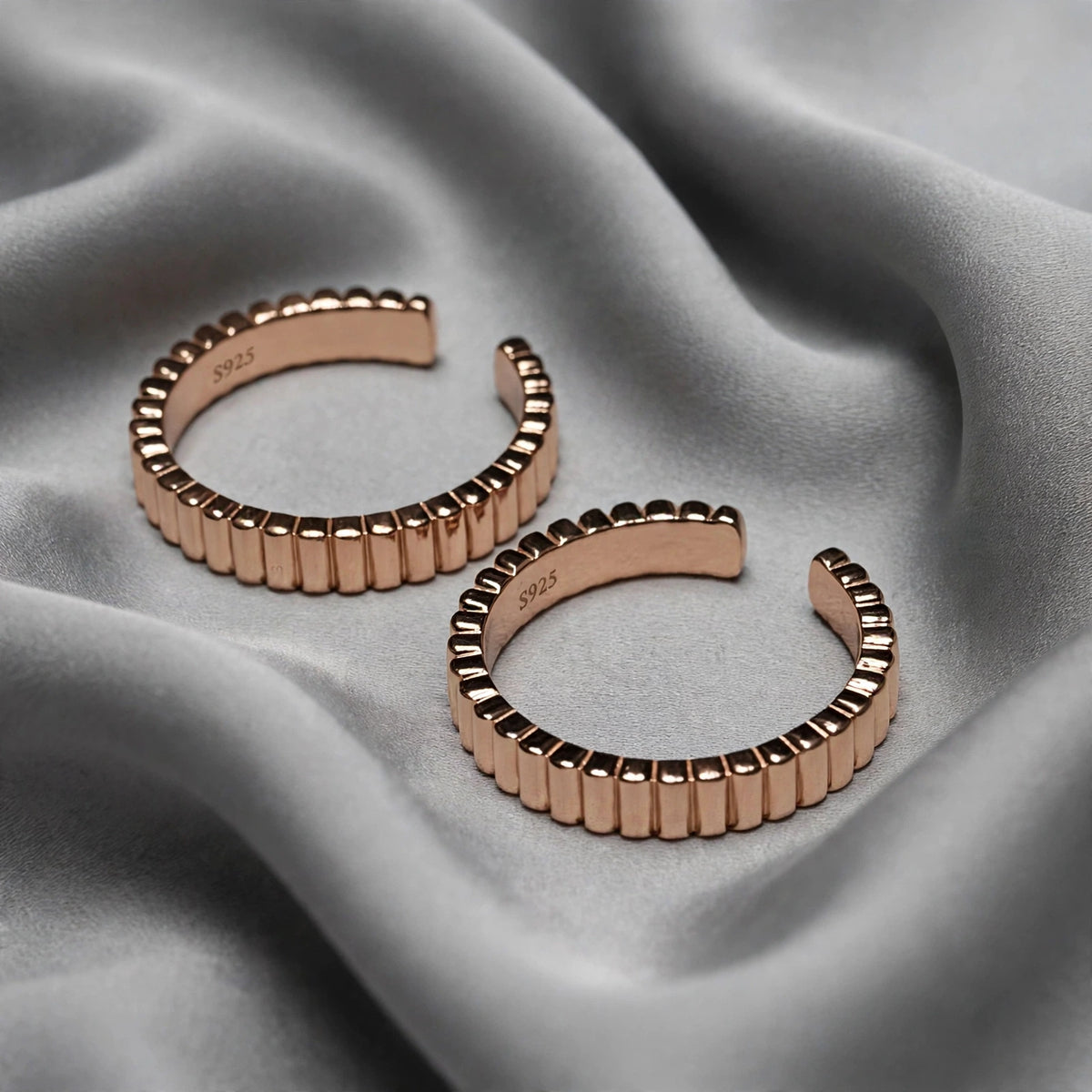 rose gold toe accessory