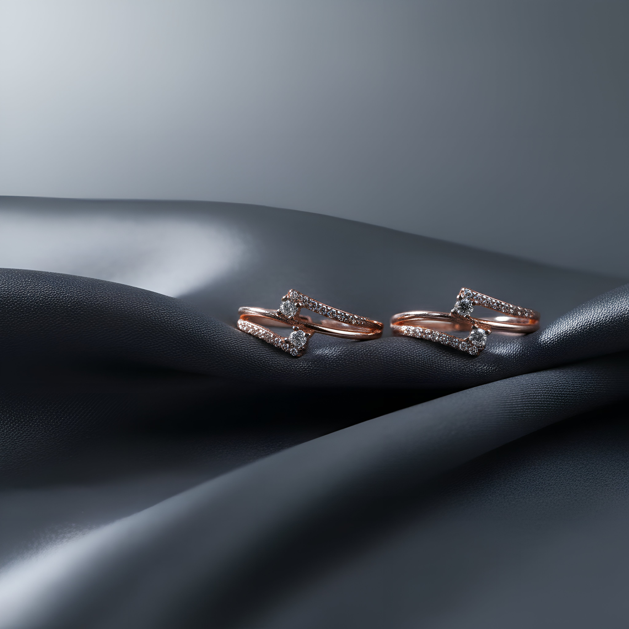 Spark Curve rose gold toe ring