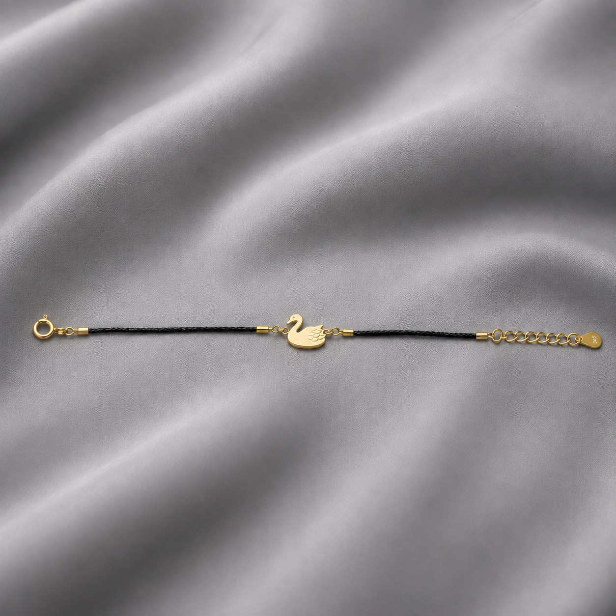 swan charm bracelet in s925